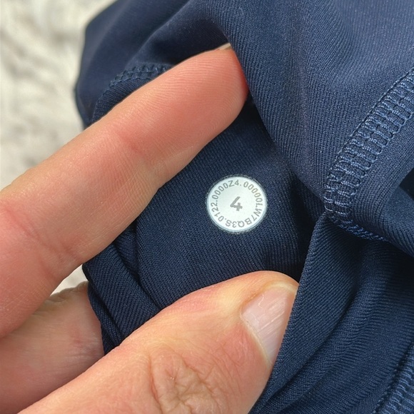 Lululemon Swift Speed High-Rise Short 8" True Navy - Picture 6 of 7